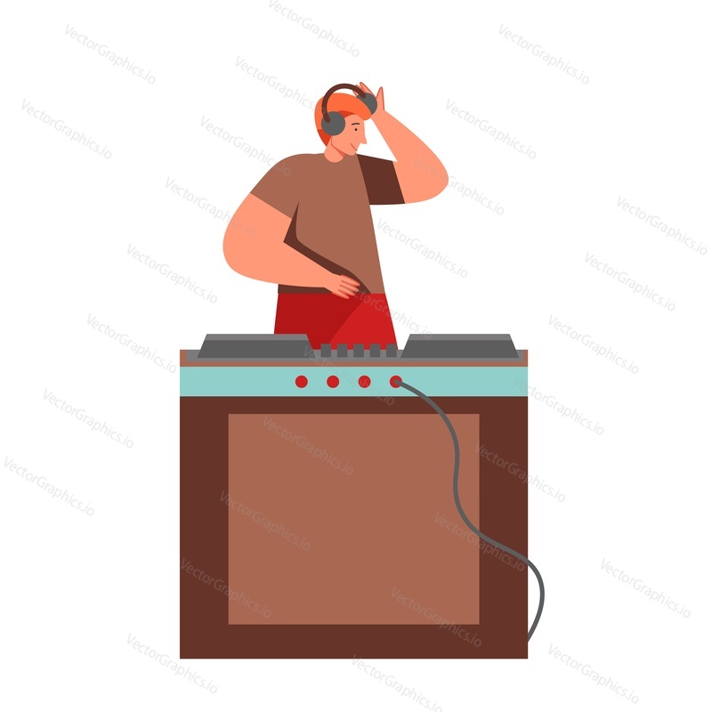 Mladý muž ve sluchátkách hraje a míchá hudbu pomocí DJ mixer decks, vektorová plochá ilustrace izolovaná na bílém pozadí. Happy Birthday výročí firemní večírek nebo jiná událost oslava.